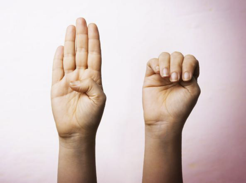 CONTRO LA VIOLENZA ALLE DONNE